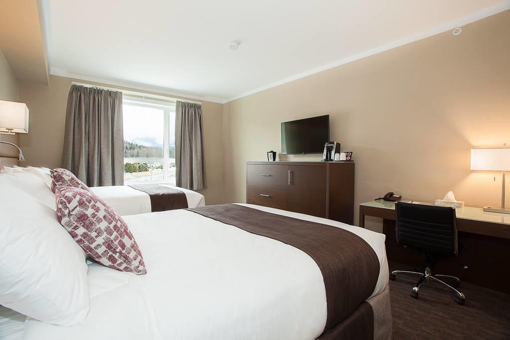 Mstar Hotel Kitimat Bagian luar foto